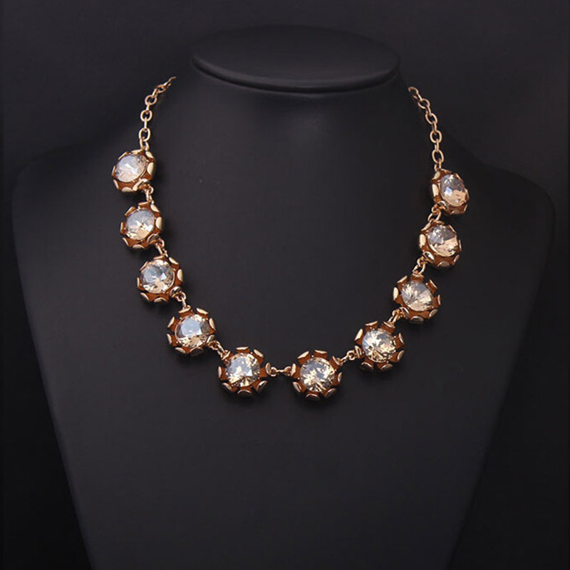Women Accessories Dubai - Nieuwe Luxe Kristallen Ketting voor Vrouwen