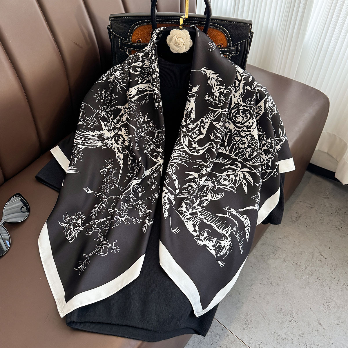 Nieuwe vierkante sjaal Franse  - Silk Scarf Square recensie en prijs