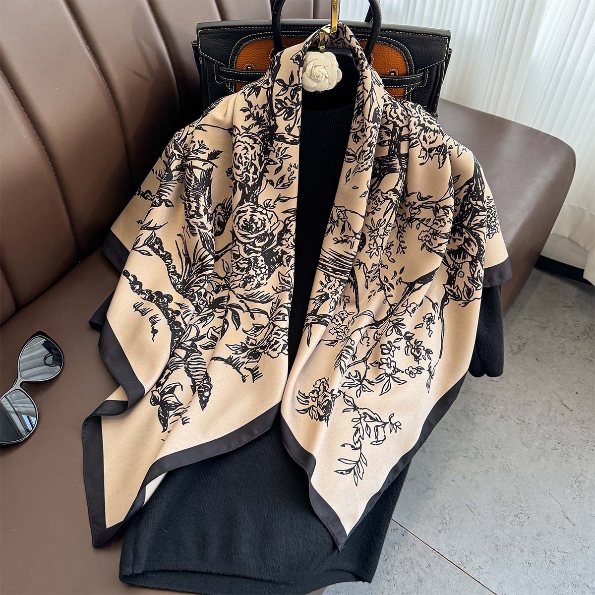 Nieuwe vierkante sjaal Franse  - Silk Scarf Square recensie en prijs